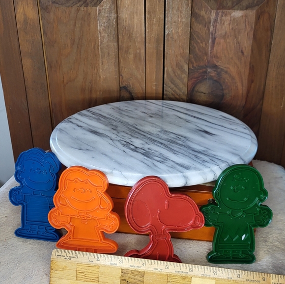 Peanuts Cookie Cutters - Picture 6 of 11